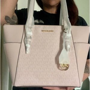 Michael Kors Charlotte Large Top Zip Shoulder Tote